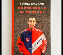 Silvia Giagante, explica en su libro su pasión por el Rojo.