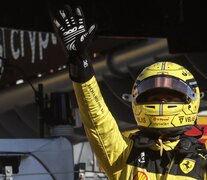 Leclerc festejó la pole frente a los tifosi de Ferrari (Fuente: EFE) (Fuente: EFE) (Fuente: EFE)