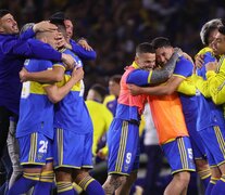 Boca festejó la victoria en el Superclásico con una hinchada enloquecida de fondo. (Fuente: EFE) (Fuente: EFE) (Fuente: EFE)