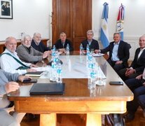 La primera mesa paritaria de hoy fue con los estatales en Santa Fe.