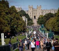 La larga fila para ingresar al Palacio de Windsor. (Fuente: EFE) (Fuente: EFE) (Fuente: EFE)