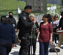 Durante la mañana, se concentraron familiares de los detenidos frente a la fiscalía. (Fuente: Télam) (Fuente: Télam) (Fuente: Télam)