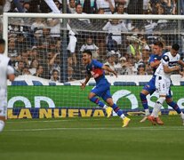 Armoa festeja su gol durante el primer tiempo (Fuente: Télam) (Fuente: Télam) (Fuente: Télam)