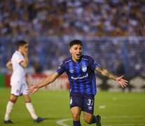 Mateo Coronel luego de convertir el primer gol del local (Fuente: Télam) (Fuente: Télam) (Fuente: Télam)