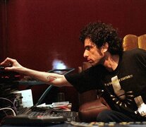 Bios: Calamaro. 