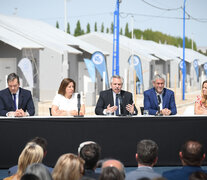 El Presidente junto a Martín Soria, Arabela Carreras, Jorge Ferraresi y María Emilia Soria. (Fuente: Presidencia) (Fuente: Presidencia) (Fuente: Presidencia)