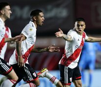 Quintero encabeza el festejo luego de su gol (Fuente: Fotobaires) (Fuente: Fotobaires) (Fuente: Fotobaires)