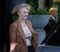 Liz Truss sale de su hotel camino al congreso del Partido Conservador en Birmingham (Fuente: EFE) (Fuente: EFE) (Fuente: EFE)