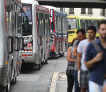 En el AMBA el boleto mínimo de colectivo cuesta menos de un tercio que en Córdoba y Santa Fe. (Fuente: Leandro Teysseire) (Fuente: Leandro Teysseire) (Fuente: Leandro Teysseire)