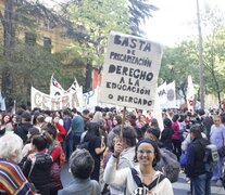 Las pasantías obligatorias son uno de los ejes de reclamo de los estudiantes secundarios porteños.  (Fuente: Leandro Teysseire) (Fuente: Leandro Teysseire) (Fuente: Leandro Teysseire)