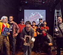 Inocente colectivo puede verse este sábado a las 20.30, en el Teatro La Maza. La obra continuará su gira por distintas barriadas populares del conurbano, antes de terminar el año.