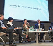 Flavia Royon, de energía, junto a Marcó del Pont (asuntos estratégicos) y De Mendiguren (Industria)