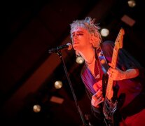 Benito Cerati sorprendió plantándose en el escenario guitarra en mano. (Fuente: Fede Kaplun) (Fuente: Fede Kaplun) (Fuente: Fede Kaplun)