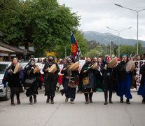 Las mujeres de las comunidades saben que volver a los territorios es solo cuestión de tiempo (Fuente: Télam) (Fuente: Télam) (Fuente: Télam)