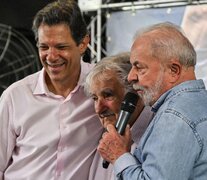 Haddad, Mujica y Lula en la conferencia de prensa del sábado. (Fuente: AFP) (Fuente: AFP) (Fuente: AFP)