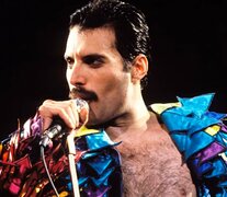 Freddie Mercury no se consideraba un gran pianista, pero lo era. Sí se sabía vocalista excepcional. 