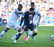 Lionel Messi en acción durante el 5 a 0 del PSG al Auxerre (Fuente: AFP) (Fuente: AFP) (Fuente: AFP)