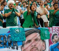 Banderas de Messi, festejos saudíes, brazos cruzados argentinos (Fuente: AFP) (Fuente: AFP) (Fuente: AFP)