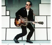 Strummer trascendió el estallido punk, le agregó color y profundidad. (Fuente: Gentileza BMG LatAm / Anton Corbijn) (Fuente: Gentileza BMG LatAm / Anton Corbijn) (Fuente: Gentileza BMG LatAm / Anton Corbijn)