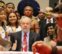 Lula está en comunicación permanenente con líderes de poblaciones indígenas