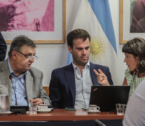 El radical Mario Negri, el &amp;quot;lilito&amp;quot; Juan Manuel López y la presidenta de la Comisión de Juicio Político, Carolina Gaillard (FdT). (Fuente: Bernardino Avila) (Fuente: Bernardino Avila) (Fuente: Bernardino Avila)