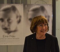 &amp;quot;Una mujer&amp;quot; vuelve a abordar la biografía de su madre, Malou.