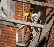 La construcción generó 16,8 por ciento más del empleo que tenía en febrero de 2020.