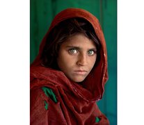 La imagen de la niña afgana tomada en 1985 recorrió el mundo. (Fuente: Steve McCurry) (Fuente: Steve McCurry) (Fuente: Steve McCurry)