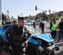 Policías israelíes en la escena del atentado del 10 de febrero. (Fuente: EFE) (Fuente: EFE) (Fuente: EFE)