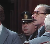 Jorge Rafael Videla en uno de los 177 minutos que dura el film. 