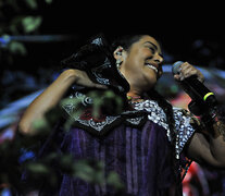 Lila Downs comandó una ceremonia colectiva que terminó a puro festejo. (Fuente: Julio Martín Mancini) (Fuente: Julio Martín Mancini) (Fuente: Julio Martín Mancini)