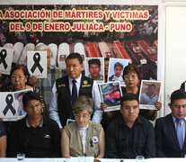 Familiares de las víctimas de Juliaca y sus abogados demandan justicia en Lima. (Fuente: EFE) (Fuente: EFE) (Fuente: EFE)