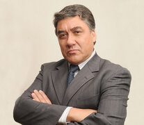 Vázquez fue vicedirector de Radio Nacional.