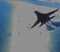 Avion ruso intercepta dron estadounidense. Imagen: captura de video.