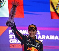 El mexicano Sergio &amp;quot;Checo&amp;quot; Pérez se subió a lo más alto del podio. (Fuente: Prensa F1) (Fuente: Prensa F1) (Fuente: Prensa F1)