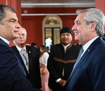 &amp;quot;Lasso, destrozaste la relación con un país hermano&amp;quot;, le reprochó Correa a su coterraneo presidente durante su estadía en Buenos Aires. 