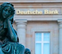 Luego de la crisis del Credit Suisse, sufre otro gigante europeo, el Deutsche Bank. (Fuente: EFE) (Fuente: EFE) (Fuente: EFE)