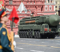 Un misil intercontinental balístico en la Plaza Roja el año pasado. (Fuente: AFP) (Fuente: AFP) (Fuente: AFP)