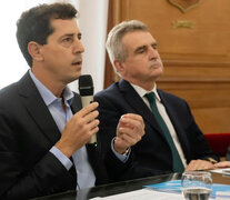 El ministro Wado de Pedro y el jefe de Gabinete, Agustín Rossi. (Fuente: NA) (Fuente: NA) (Fuente: NA)