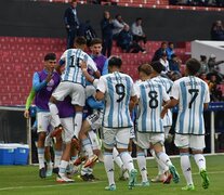 Los chicos festejan ante Venezuela (Fuente: Prensa AFA) (Fuente: Prensa AFA) (Fuente: Prensa AFA)