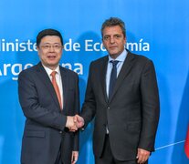 Sergio Massa junto al embajador de China en Argentina, Zou Xiaoli. (Fuente: Ministerio de Economía) (Fuente: Ministerio de Economía) (Fuente: Ministerio de Economía)