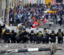 Protesta y represión en Arequipa el pasado 19 de enero. (Fuente: Télam) (Fuente: Télam) (Fuente: Télam)