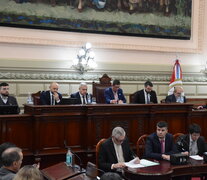 El senador Rubén Pirola presidió la Asamblea Legislativa.