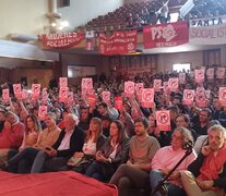 Ya en el congreso provincial habían aparecido las tensiones internas.