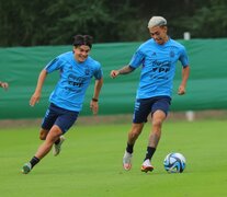 Luka Romero y Juan Gauto. Fútbol y sonrisas en la práctica de la Sub 20 (Fuente: Prensa AFA) (Fuente: Prensa AFA) (Fuente: Prensa AFA)
