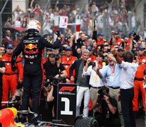 El neerlandés Max Verstappen festeja la obtención del GP de Mónaco. (Fuente: Fórmula 1) (Fuente: Fórmula 1) (Fuente: Fórmula 1)