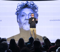 “¿En qué tabla sagrada está escrito que no se puede tocar eso o aquello? La música, en definitiva, es un juego”, dijo Fito. (Fuente: Gentileza Rodrigo Alonso / Sony Music) (Fuente: Gentileza Rodrigo Alonso / Sony Music) (Fuente: Gentileza Rodrigo Alonso / Sony Music)