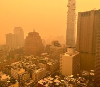Nueva York, Estados Unidos, quedó cubierta por una enorme nube de humo proveniente de los incendios forestales de Canadá. (Foto: @EmmaHitchcocked)