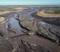 Imagen del embalse Paso Severino afectado por la sequía, en Canelones, Uruguay. (Fuente: EFE) (Fuente: EFE) (Fuente: EFE)