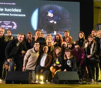 El equipo de 5&amp;#39; de lucidez, de Maitena Fontanazza, que ganó la competencia de Cortos UBA. (Fuente: Enrique García Medina) (Fuente: Enrique García Medina) (Fuente: Enrique García Medina)